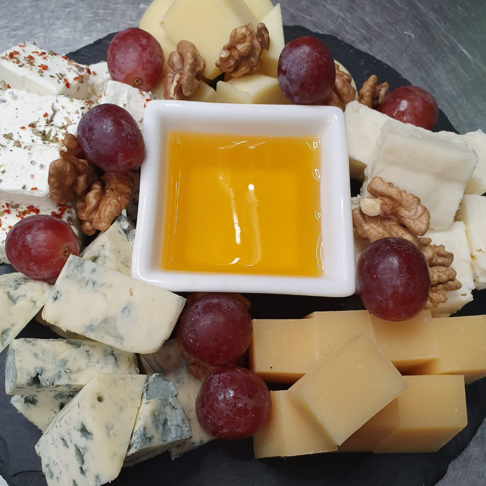CHEESE ASSORTMENT(350gr)