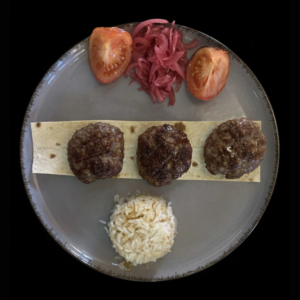 KÖFTE ON THE GRILL WITH SIDE DISH(200gr)